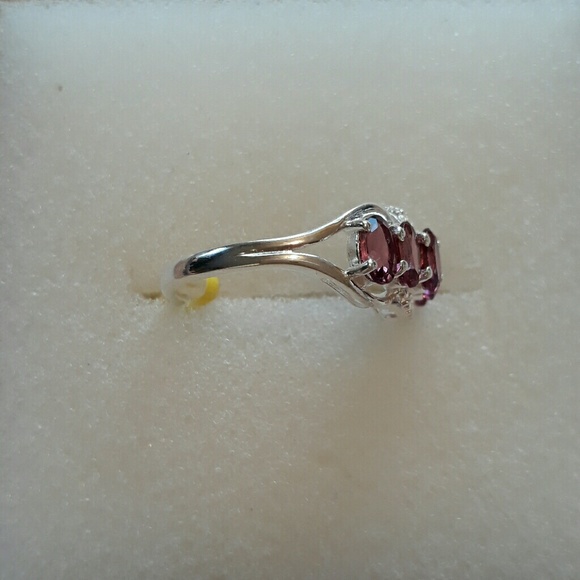 GARNET RING - Picture 2 of 3